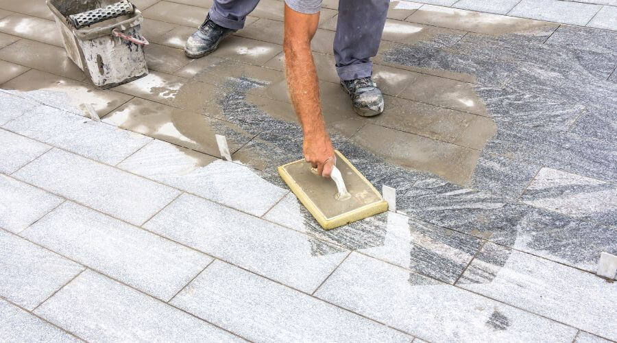 Professional gutter cleaning in Loxahatchee, FL
